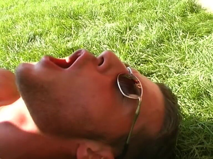 King Of Amateur: 거대한 을 빠는 거대한 엉덩이