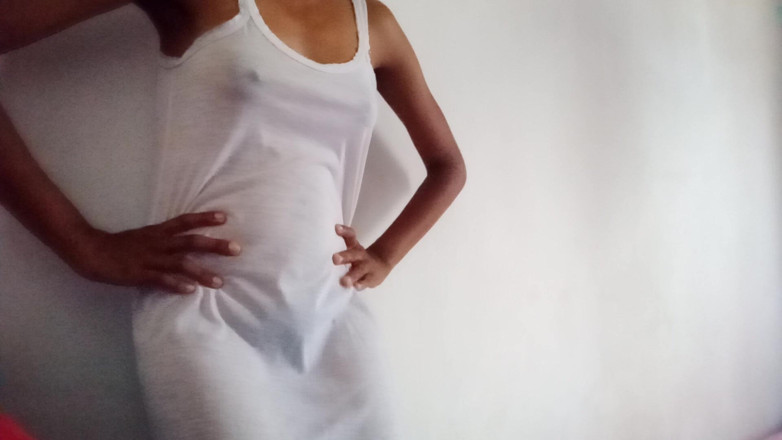 TEENADESI: 若いインドの女の子誘惑へ遊びへ彼女のおっぱい - 3