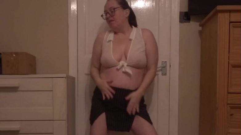 Littlevixen: Secretaria sexy se desnuda