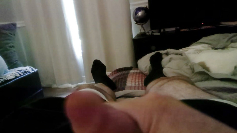 bruce's Trouble: 只是我在撸管自己之前撸管我的鸡巴。