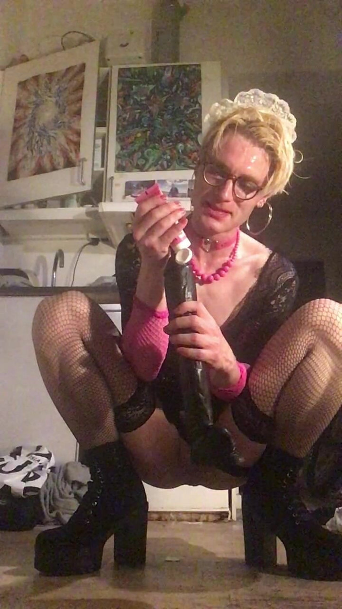 Sissy Cindy Slut: Sissy Bitch Jes Brinch! Sexy Time!