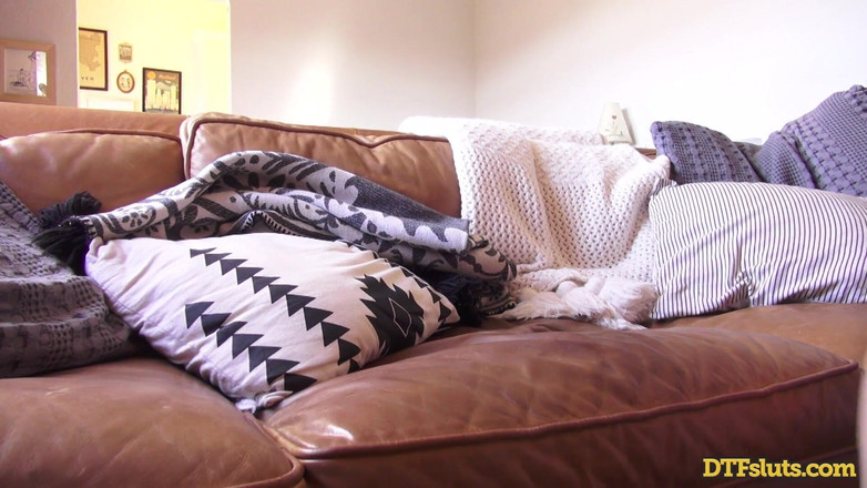 DTF Sluts: Kate Kennedy không còn xa lạ với màn làm tình...