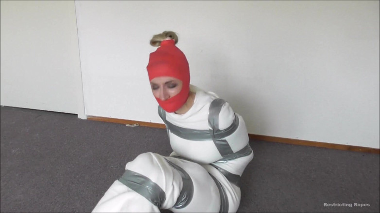 Restricting Ropes: Fully wrapped up in tape