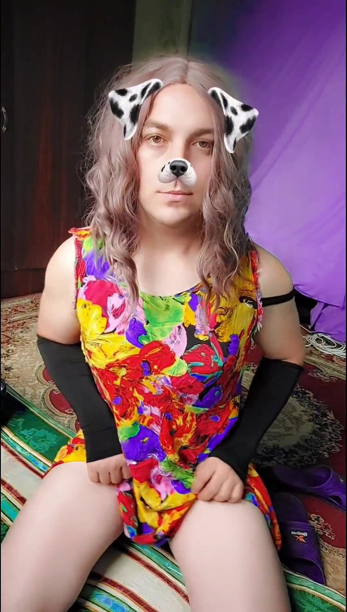 Kitty_Cross: Slaying ve stylu: 9 Čelist-drop crossdresser kraťasy Dare to Be Different a...