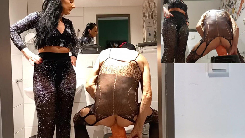 Lady Luciana Di Domizio: Scopa il tuo buco del culo con il mega cazzo