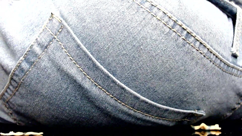 Maeling: Tiny Colony Crushed in Denim Jeans and Ass Stifled Unknowingly