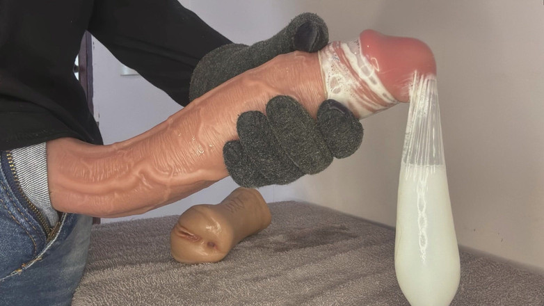 Greedy truck: Velikostní rozdíl mezi kamarádova čůráka a ptákem milence. Ona má ráda...