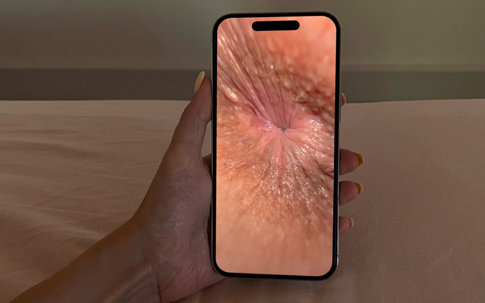 Gigi oficial: Našel jsem detailní záznam anál na iphone mého manžela. Sleduji...