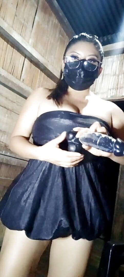 Martin13: Geile brunette latina test de diepte van haar strakke en...