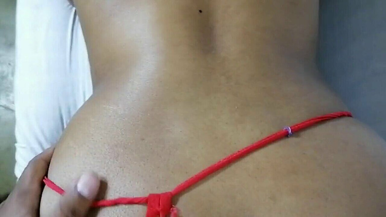 Miya White: Актрису Мія Вайт стискає та смокче зведений брат перед сексом