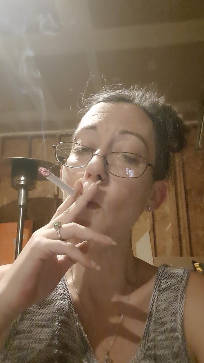 Naughty alchemy: Fumar caliente zorra