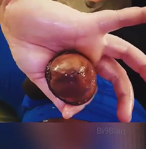 Bi9Blaq: Big_booty_beauty makes bbc cum and keeps goings