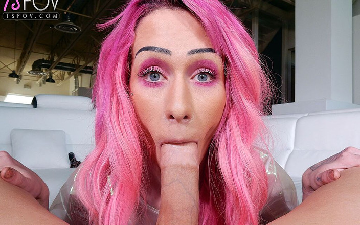 Pure TS and Becoming Femme: Jenna wraca, aby go spust