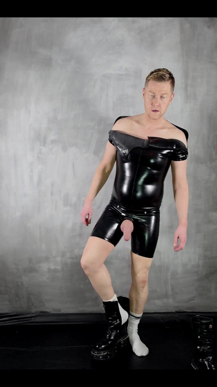 Roman Heart: Latex Boy
