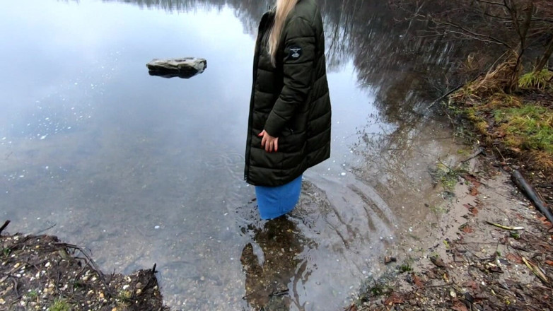 SweetSusi: Olízni mi gumové boty.