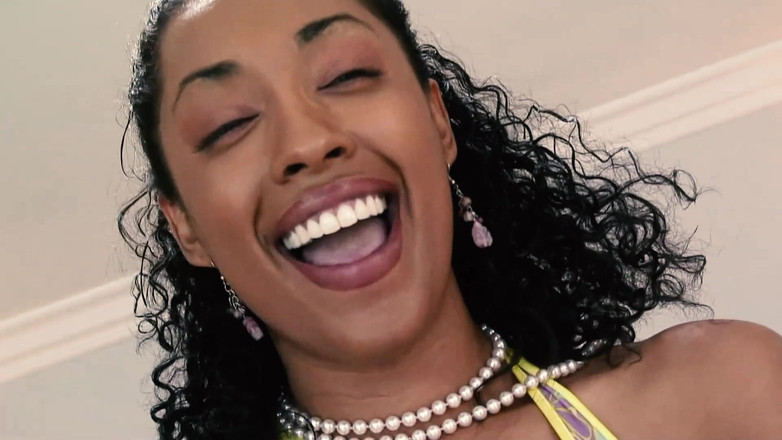 BestPorn85: ドナ・レッドは恋人たちの大きな白いペニスを食事にし、彼の精液を飲み込む