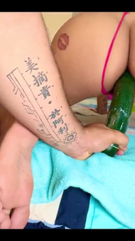 Ven a ver pepino enorme y follada anal muy caliente