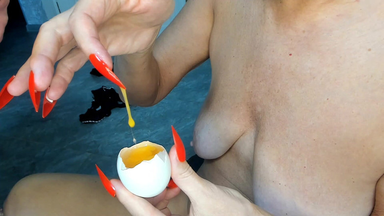 TaniaMilf: MAMĂ SEXY Ouă în Pizdă biologie Labă cu inseminare în prim-plan