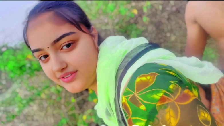 Your_aisha: Desi village ragazza innocente scopata nella giungla scopa per la...