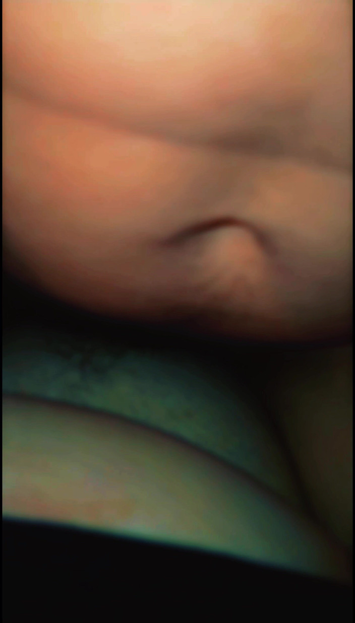 Lily & Theo: Pociera mojego kutasa zdzirowatą żonę rogacza, która prosi o przyklejenie go...