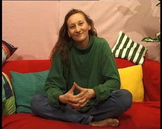 YOUR FIRST PORN: Oeko - Hippie Teresa Brauchtes Ordent antidumping - Eco - Hippie Teresa Necesare...