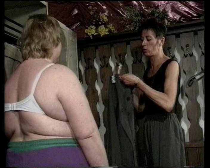 Deutsche Damen: Watch This BBW German Lady Show Her Body on Camera