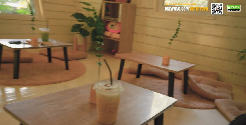 18_honey: 喫茶店でフェラチオをキャッチ。