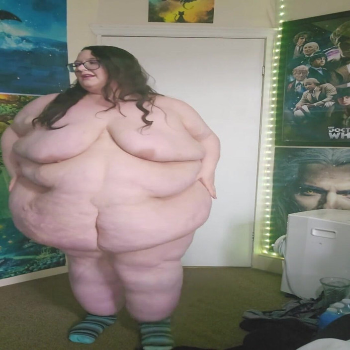 SSBBWLadyBrads: 자지를 빨아주는 거유 밀프