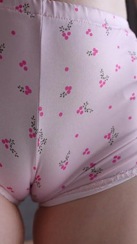 Stepmom's Cameltoe Pussy.
