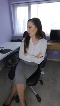 Sophia Smith - Porn addict