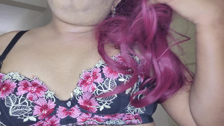 Indiansissychubby: Entwickelte Kämpfe Überprüfen Meinen Stil