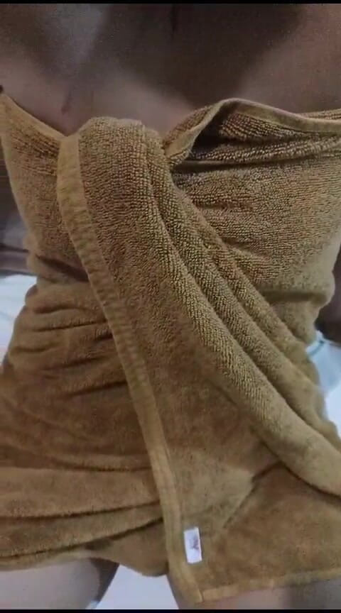 YakizU: Kız arkadaşın göğüsleri