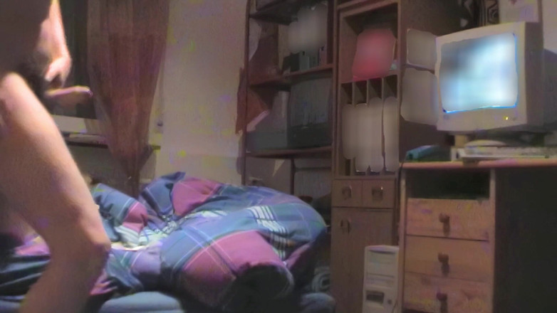 Mark Hannes: Masturbare cu cocoașă goală 012004