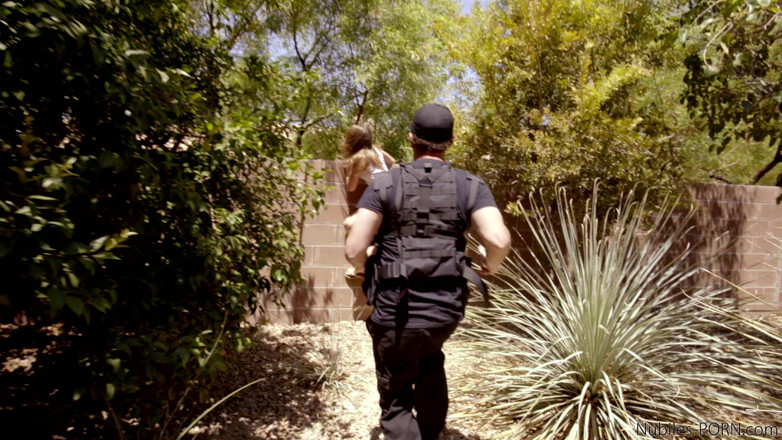 Bounty Hunter Porn: Bounty Hunters Kirsten Lee - S1e5