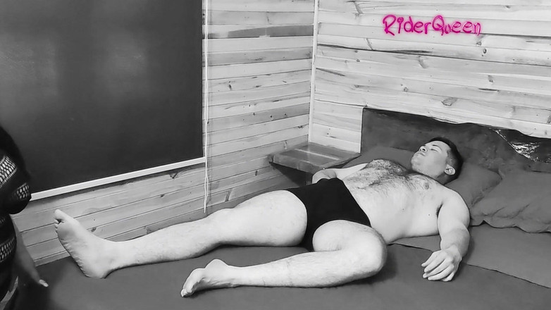 Riderqueen: Riderqueen nur für dich, Video für Fans.