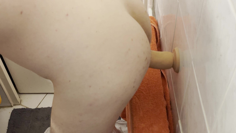 Aimeronds: Potajemnie czerpię przyjemność z mojego dildo