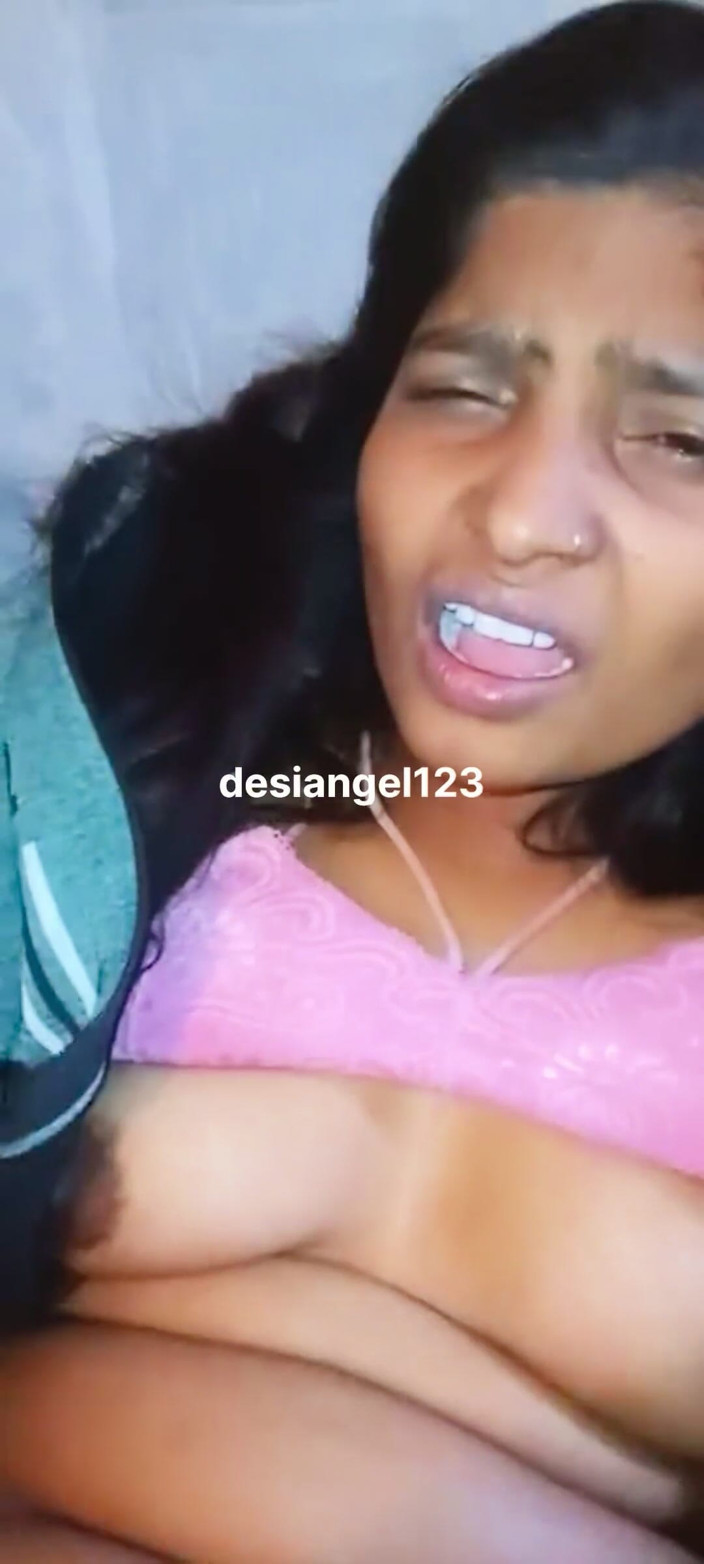 Desiangle: Desi para