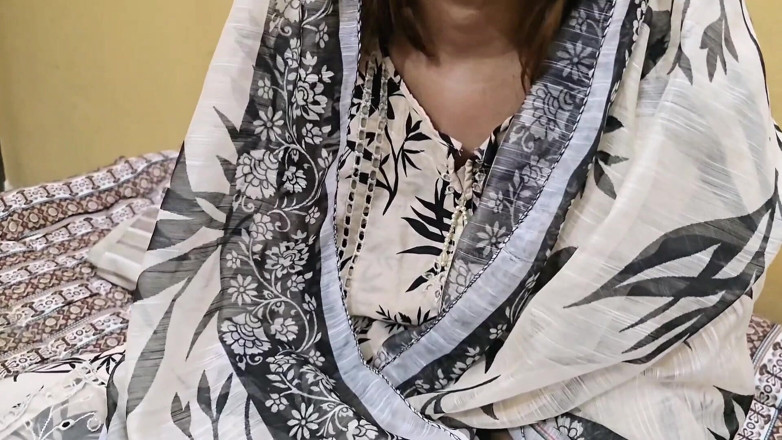 Faryal: Desi India Chachi Batija - Audio Hindi