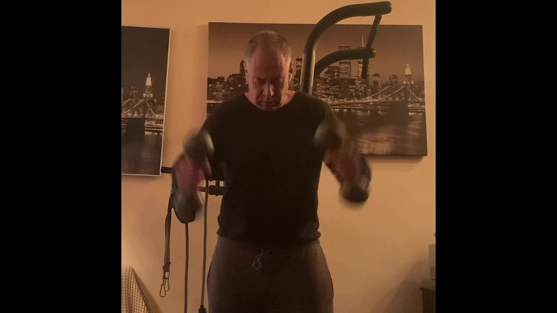 Alex Igogo: Filme8754333432