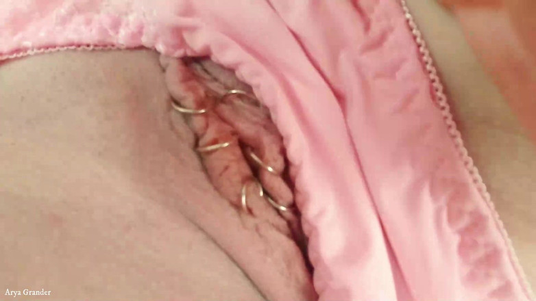 Arya Grander: お尻とおっぱいいじめ:タイトピアス猫ファックとディルドサック(Arya Grander) セクシーなブロンド熟女