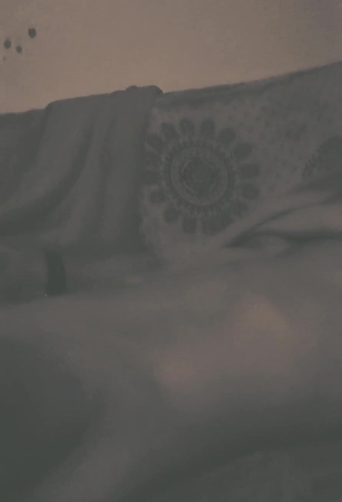 Hotsportfitboy: मुझे सोफे में अपना लंड छूना पसंद है ... क्या तुम्हें मुझे देखना पसंद है?