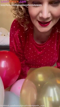 Merce Masturbates with Balloons, She's Super Horny, Look at Her Pussy