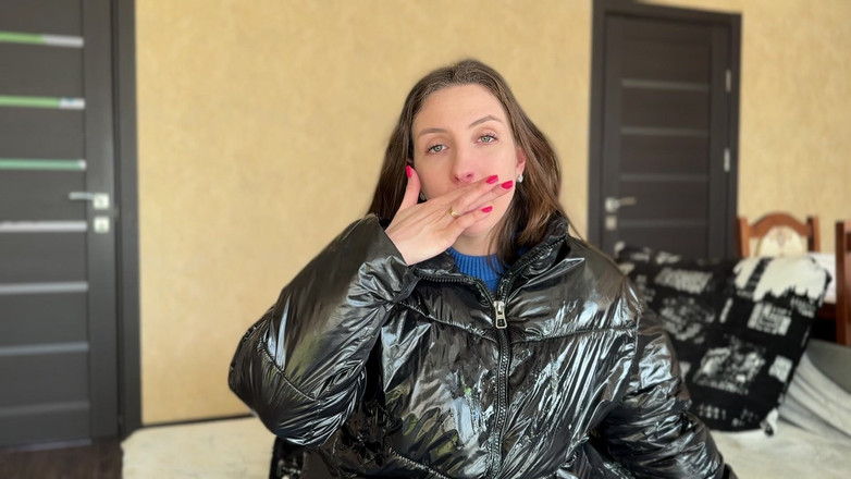 Hottie goddess: Куртка, покрита слизом: соплі та слина насолода