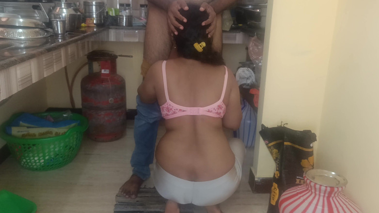 Laxi ammu: Dhivya Chennai Koleji 3