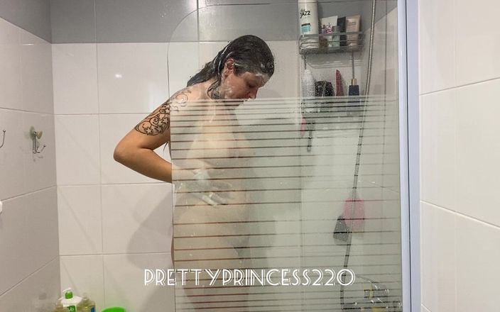 Pretty princess: Bikin kamar mandi yang seksi banget dan kentut