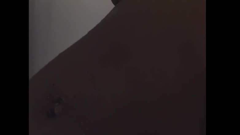 The BronX: Hitsige trut smeekt om hardcore seks