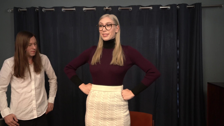 Conor Coxxx: Supergirl Vs. Poison Ivy - Lesbian Seduction