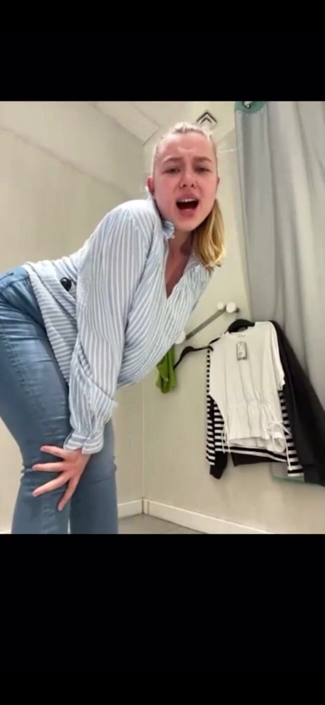 JuiceLussie: Hard Fucking in Fitting Room