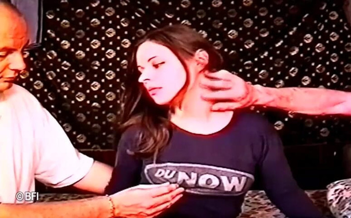 Horny Teenies: รัสเซียสาวสิบแปด - มารีน่า