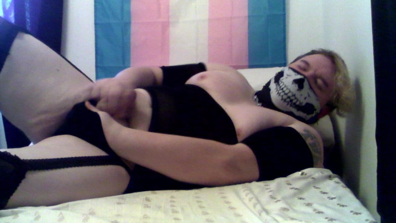 Roxxie rae page: Masturbación por primera vez